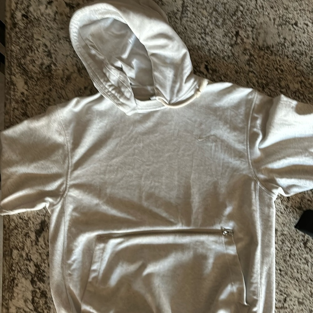 Men’s beige color Nike hoodie size small